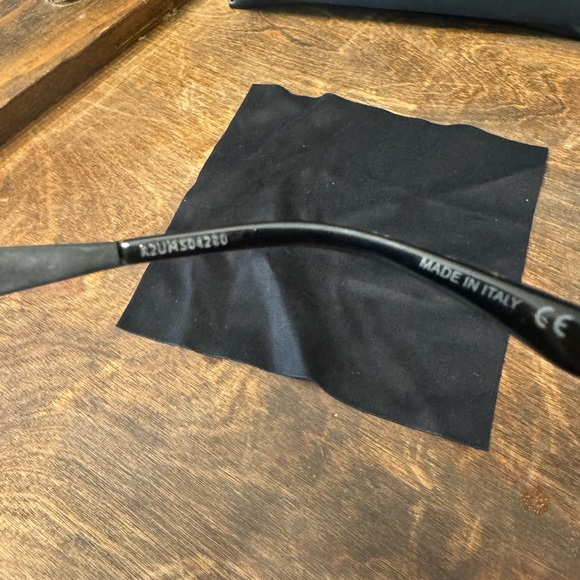 Ysl sunglasses - Picture 2 of 6